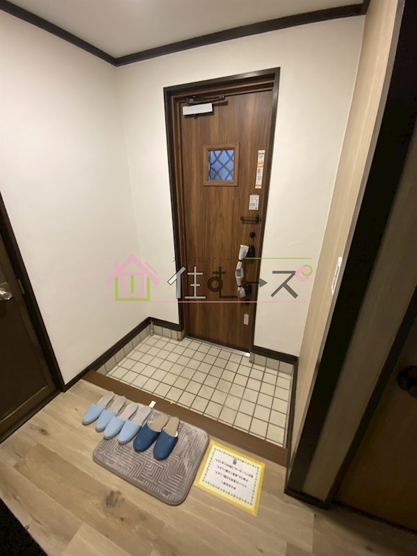 瓜破4丁目貸家 玄関