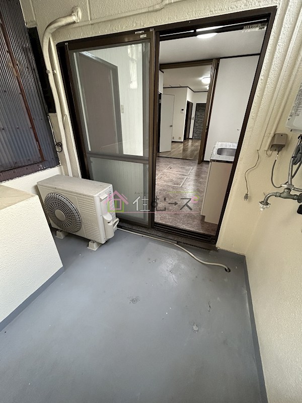 高見ビル ベランダ