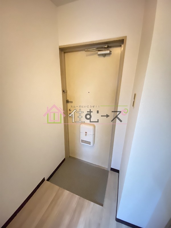 トラスティ加美 玄関