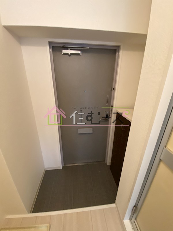 スチューデント平野  玄関