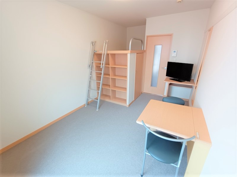 レオパレス妙楽 ベッドルーム