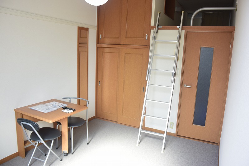 レオパレスオアシス リビング