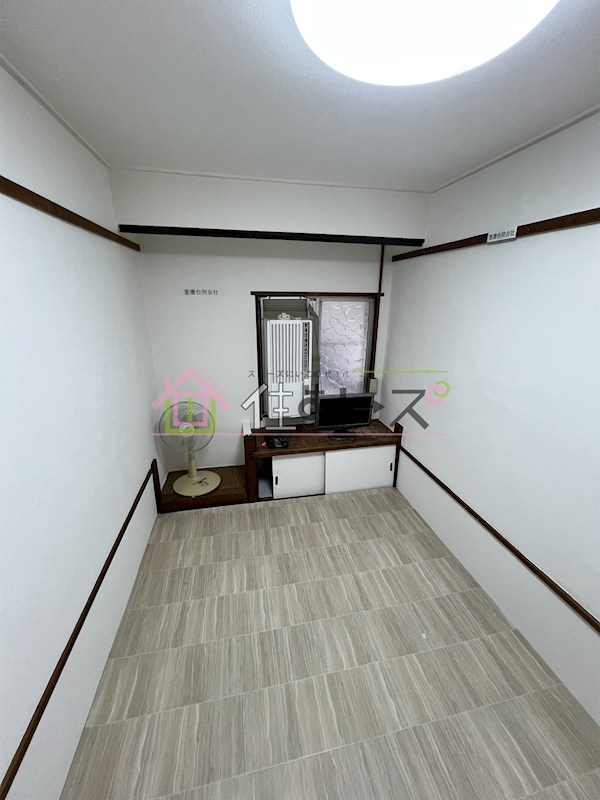 万葉ビル ベッドルーム