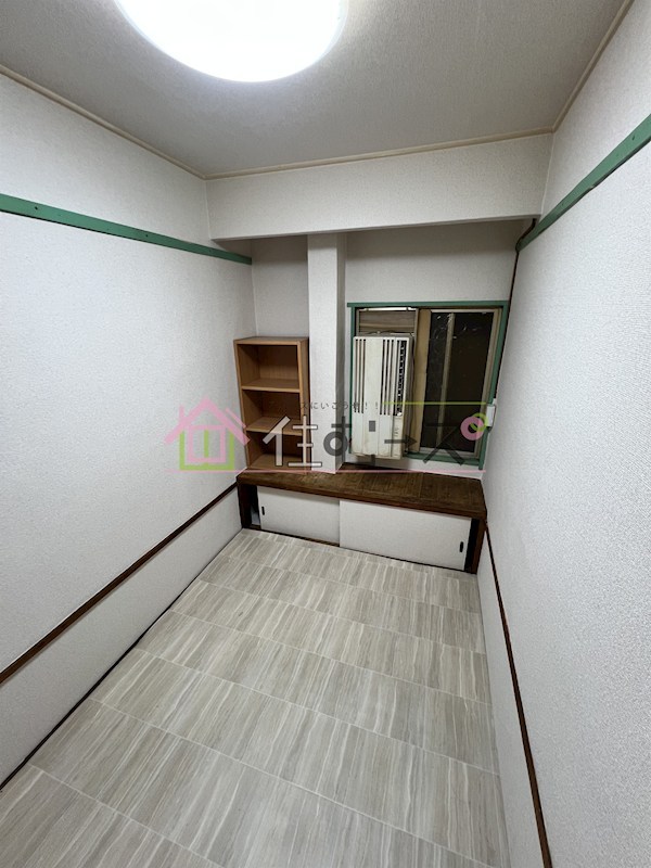 万葉ビル ベッドルーム