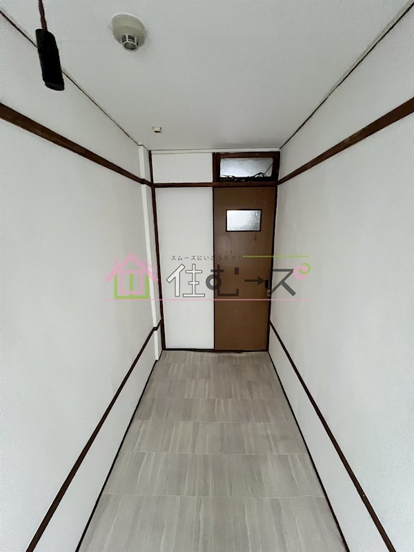 万葉ビル リビング