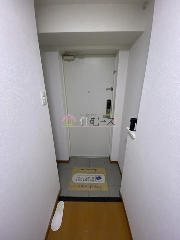 マリス京橋 玄関