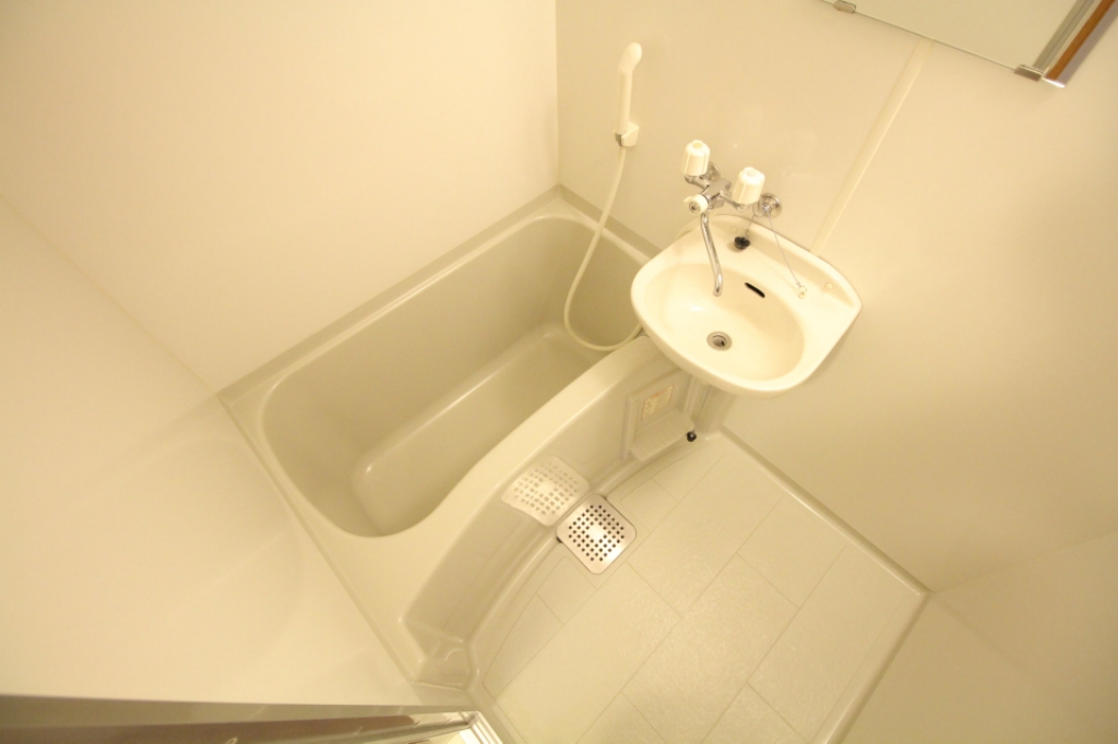 レオパレス長居西 風呂画像