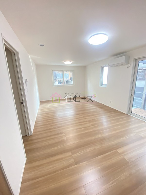 生江2寺西貸家 リビング