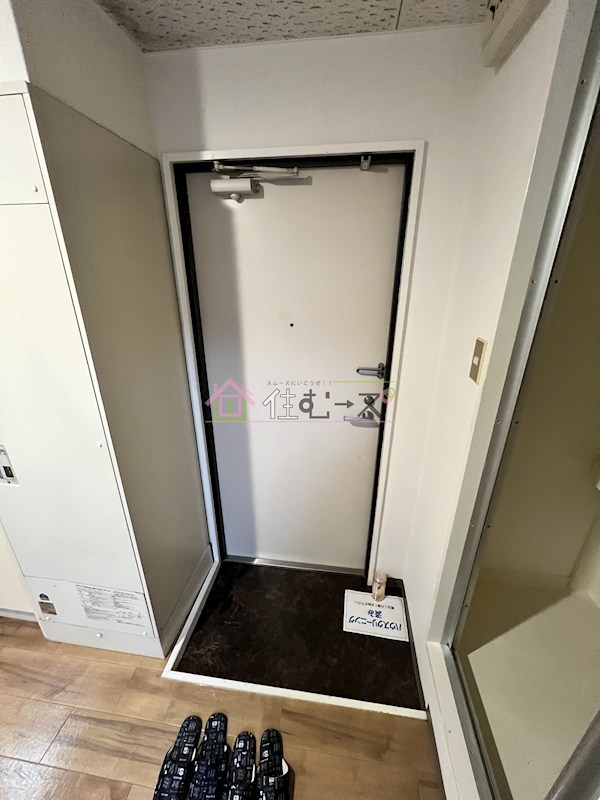 ロイヤル天王寺南 玄関