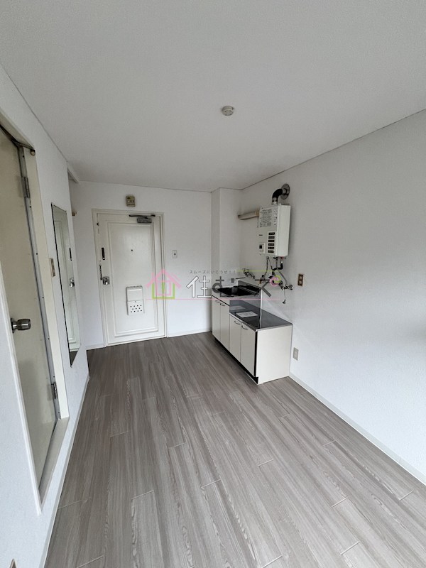 CoCoメゾン西田辺 リビング