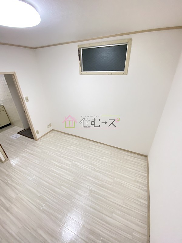 ＯＭＴビル リビング