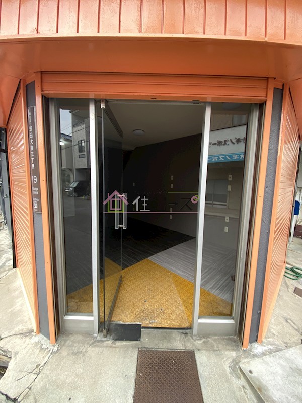 茨田大宮3丁目中古テラス 玄関