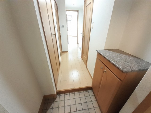 ラ　ヴィータ 玄関