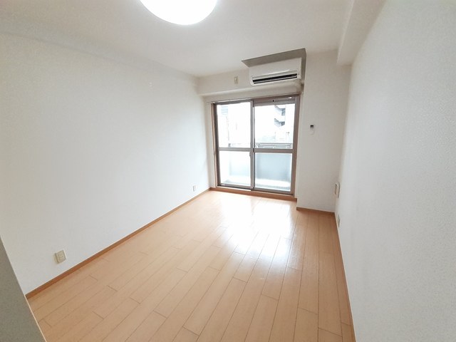 ラ　ヴィータ リビング