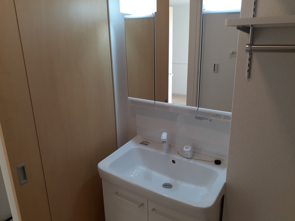 リ・リアン その他1