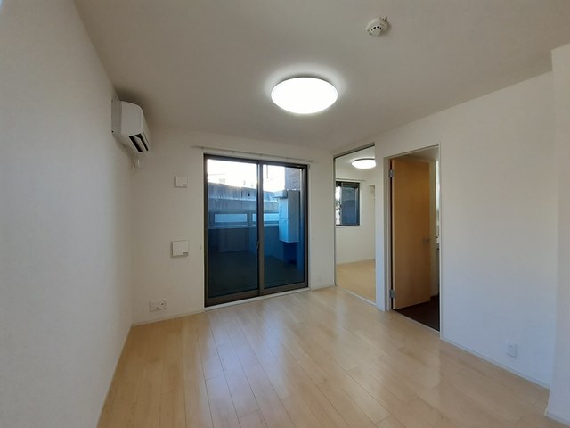 サニーレジデンス西三国Ｈ リビング