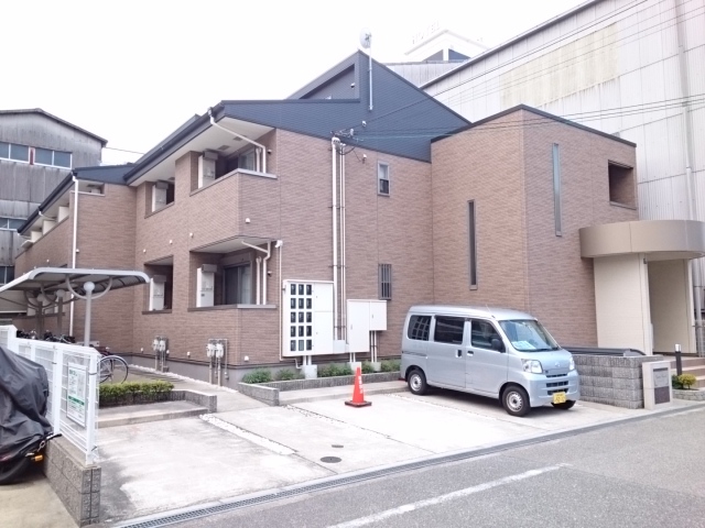 オペラコート 外観