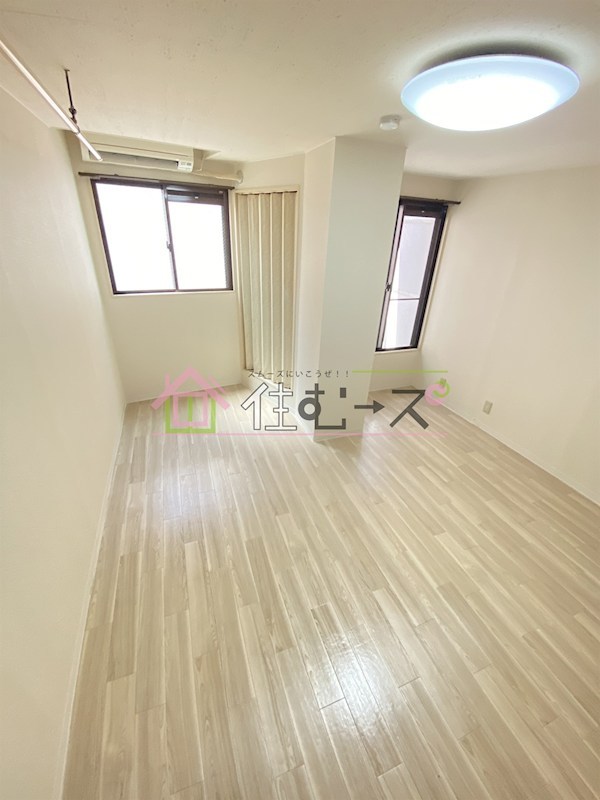 EST長居西 ベッドルーム