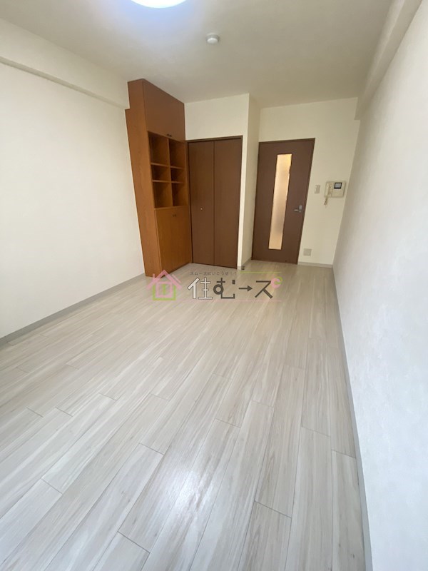 ウィングス リビング