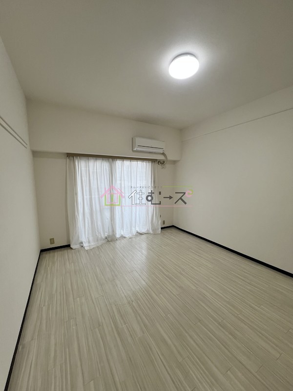 十三本町ユニハウス ベッドルーム