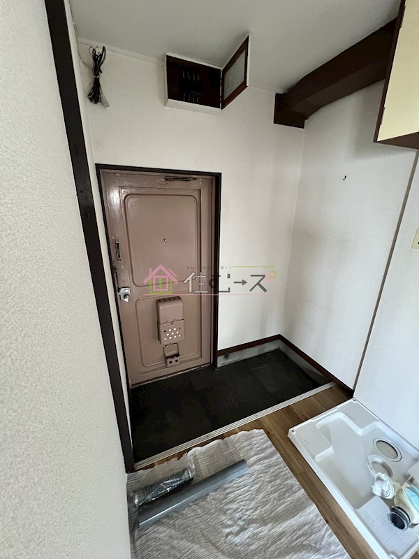 安田マンション 玄関