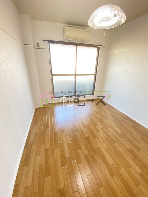 第二浜本ビル ベッドルーム