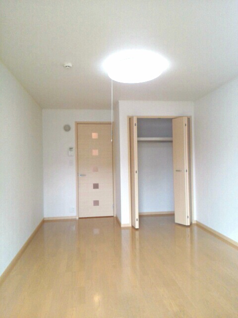 リナッセ　東山 リビング