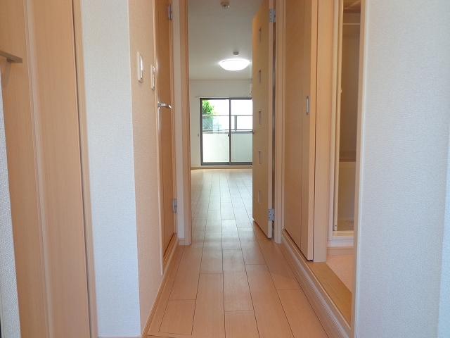 Ｔ・コート２１ 玄関