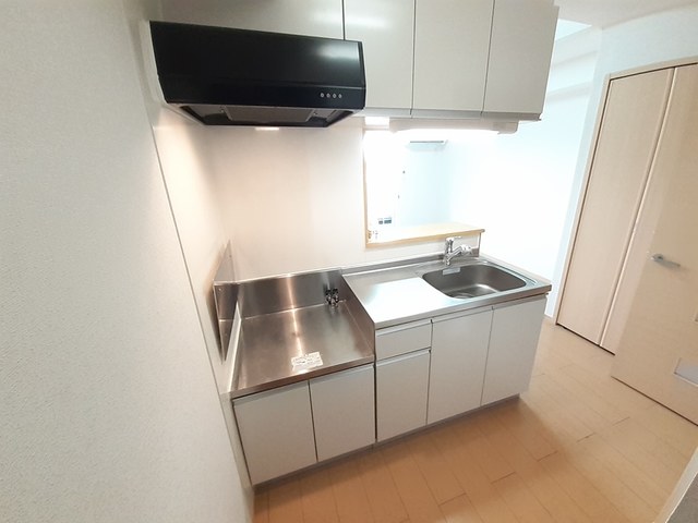 ファースト　アベニュー キッチン