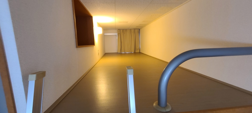 レオパレスレグルス ベッドルーム