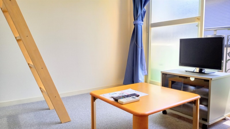 レオパレスサンクレール小戸 リビング