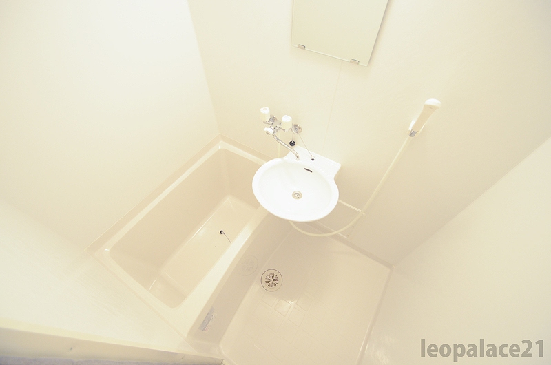 レオパレスナカトミ 風呂画像