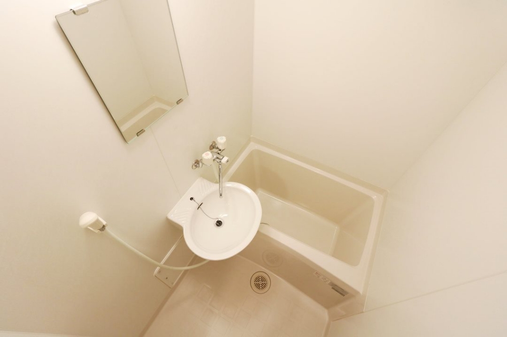 レオパレス三津屋北 風呂画像