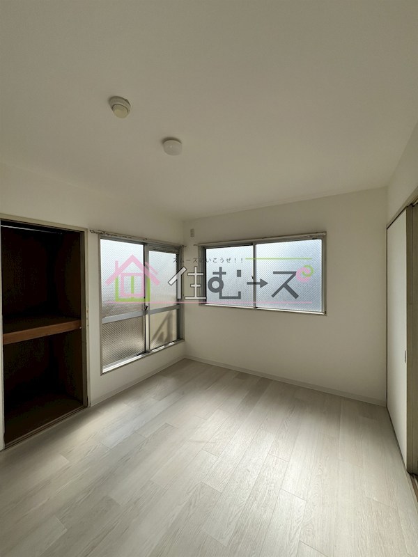 ロイヤルハイツ深江南 ベッドルーム