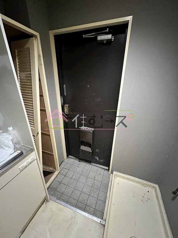 バーナード２ 玄関