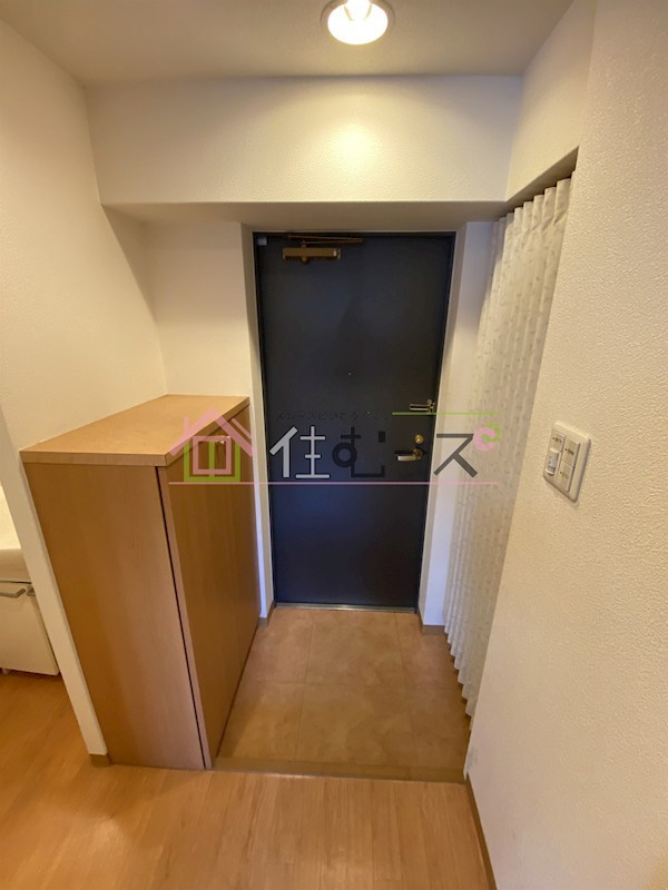 エスリード東梅田 玄関