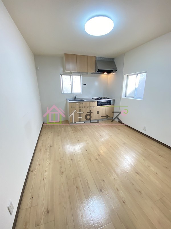 GM天満橋2丁目貸家 リビング