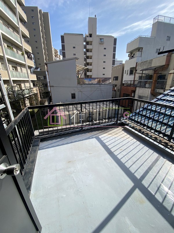 GM天満橋2丁目貸家 ベランダ