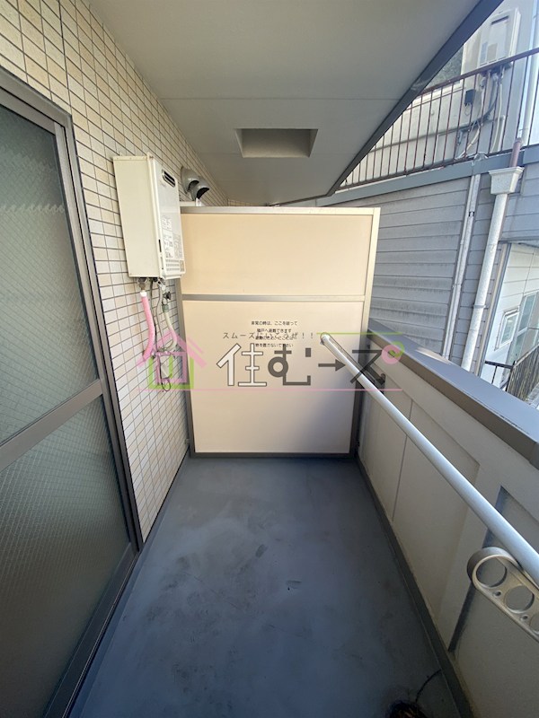 メゾンドアヴェルⅢ ベランダ