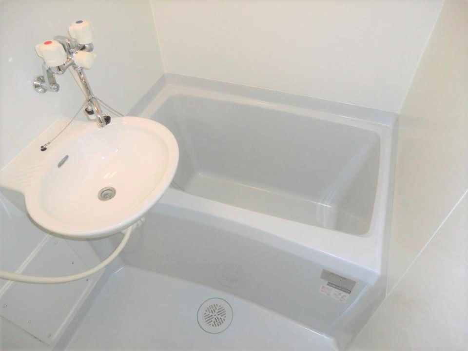 レオパレスヴィブレ 風呂画像