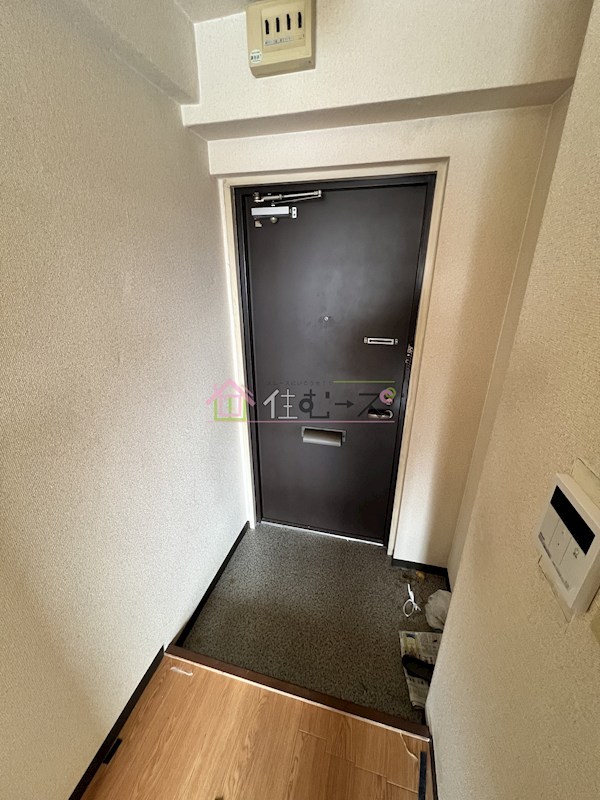 エムテック桑津 玄関