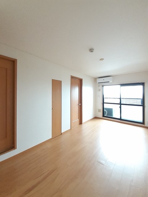 ディオーネ・ジエータ・イースト リビング