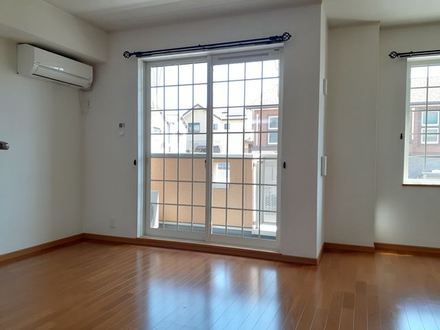 カルム　オーブ リビング