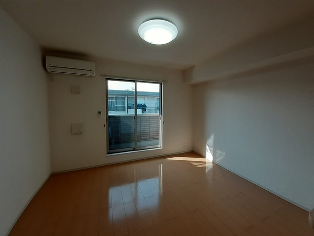 プリムローズ甲子園 リビング