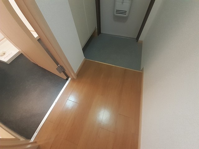 シャングリラ滝谷 玄関