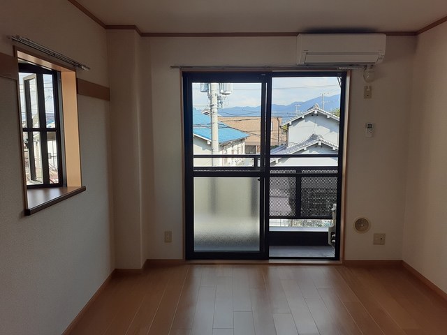 グラデュエートレジデンス リビング