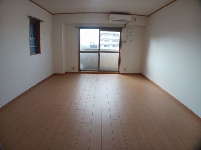 フェニックス赤松 リビング