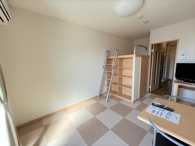 レオパレスファーウッドⅡ ベッドルーム