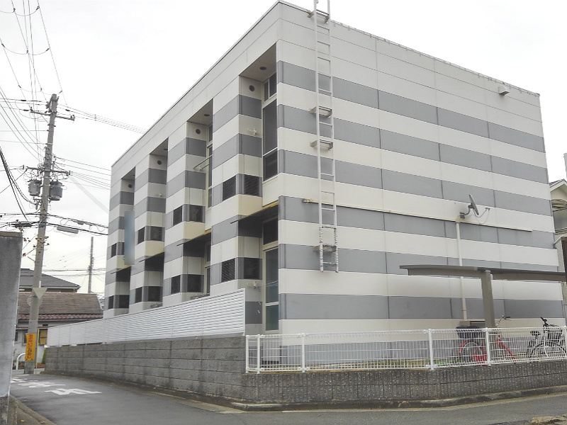 レオパレス浜寺石津 外観