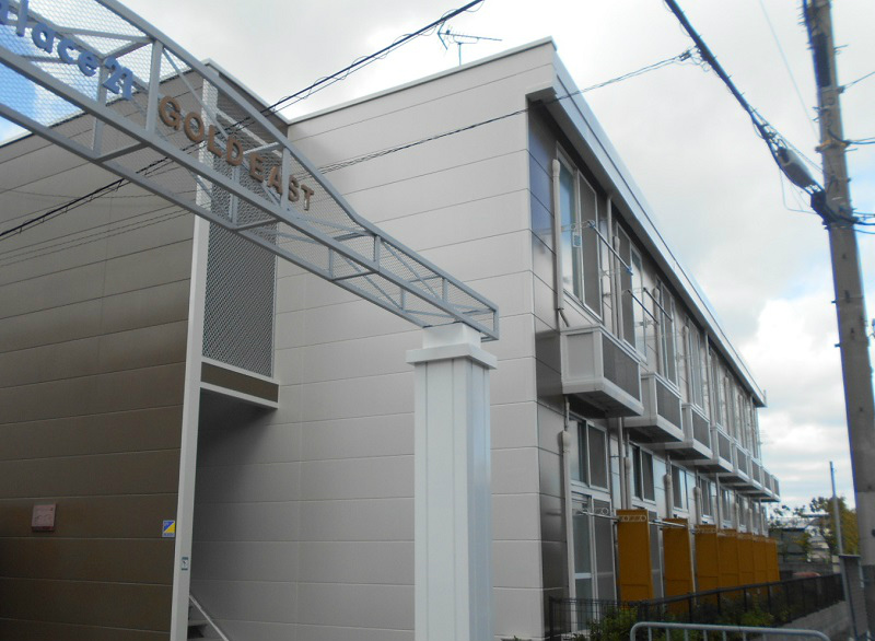 レオパレスゴールドイーストⅠ 外観